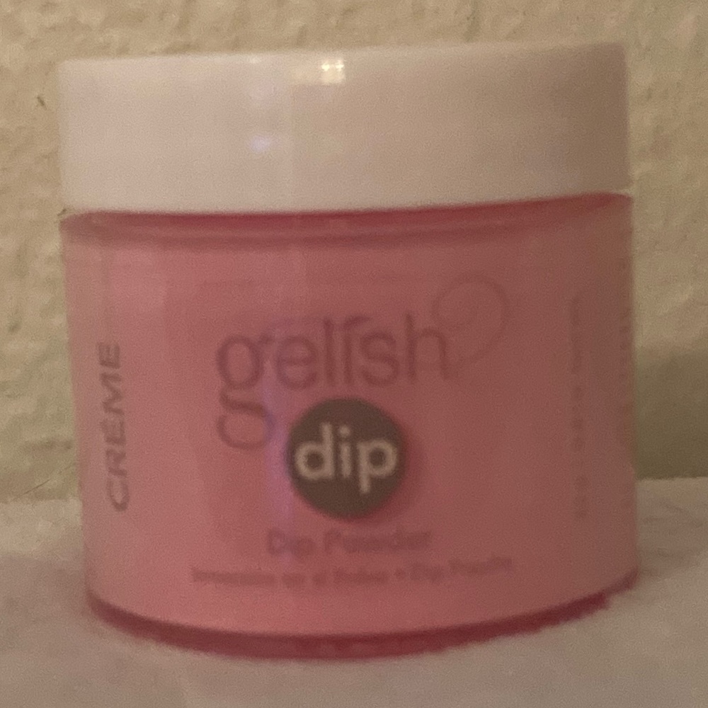 Gelish Nail Dip Powder Manga-Round With Me